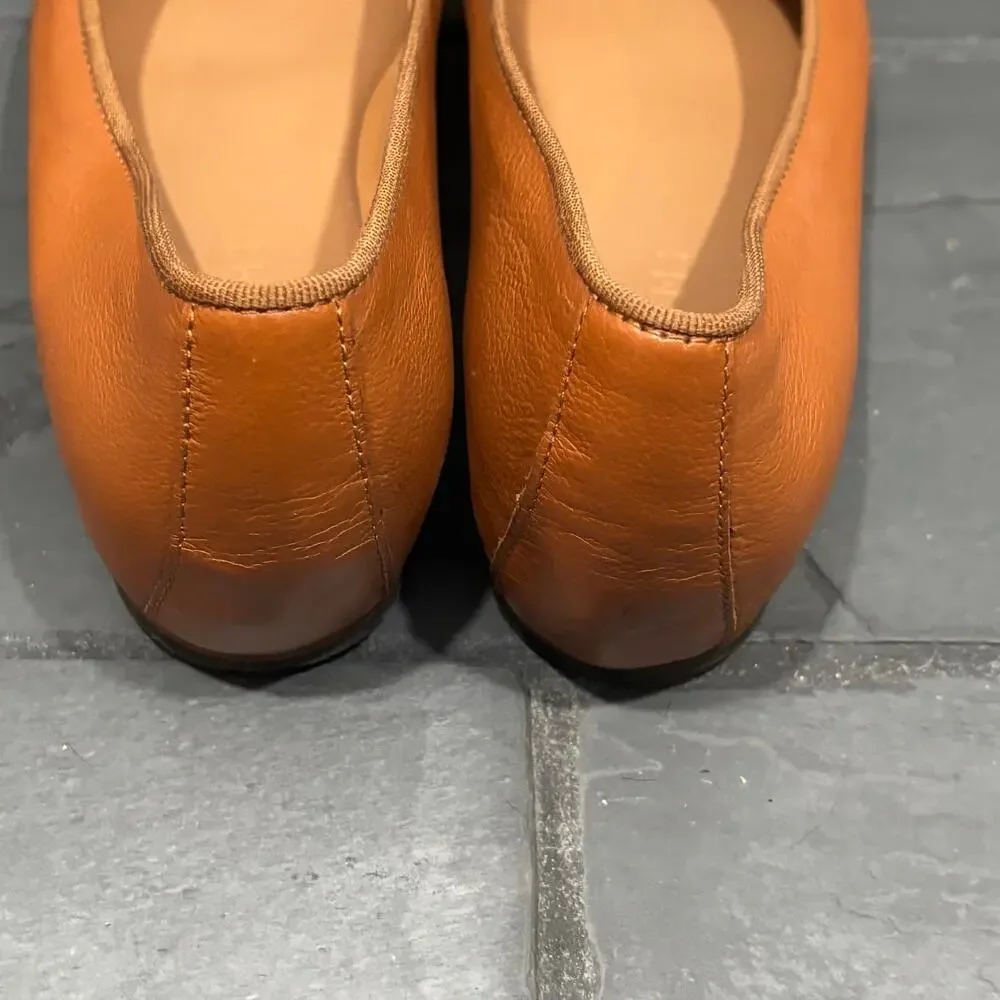 M. Gemi the Danza Tan Nappa Ballet Flat - size 36.5 (US 6)